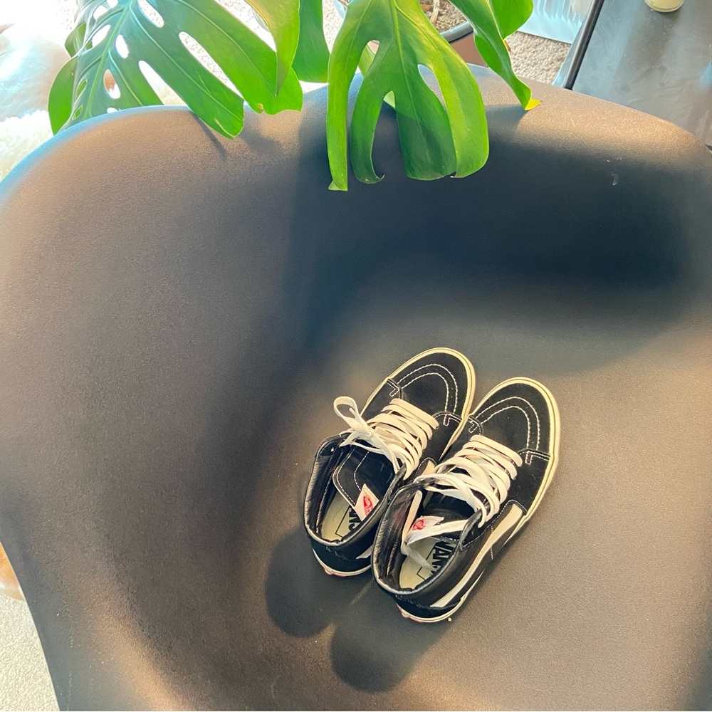 ♠️Hi top Vans lace up♠️